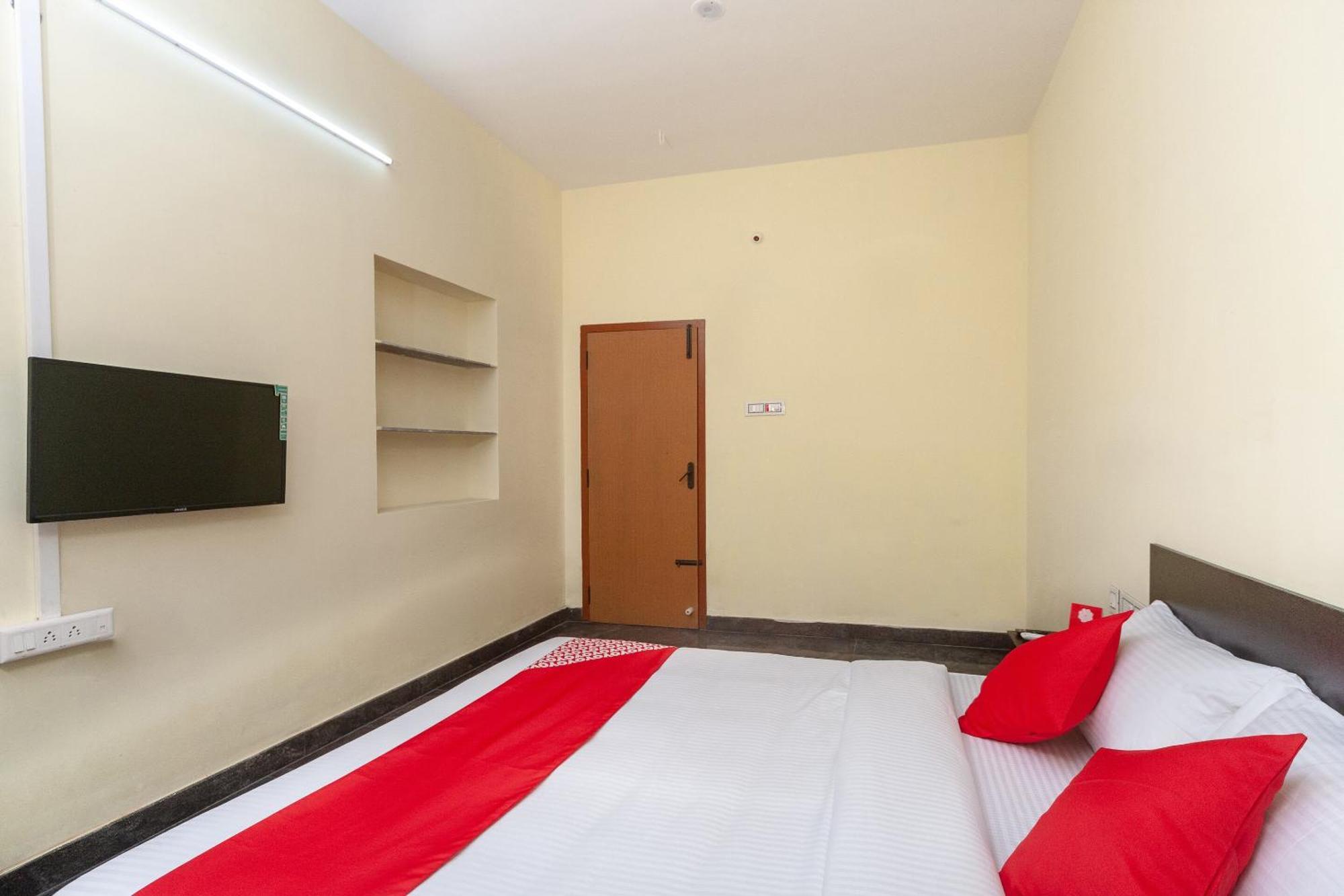 Hotel O Passion Paradise Singānallūr Esterno foto