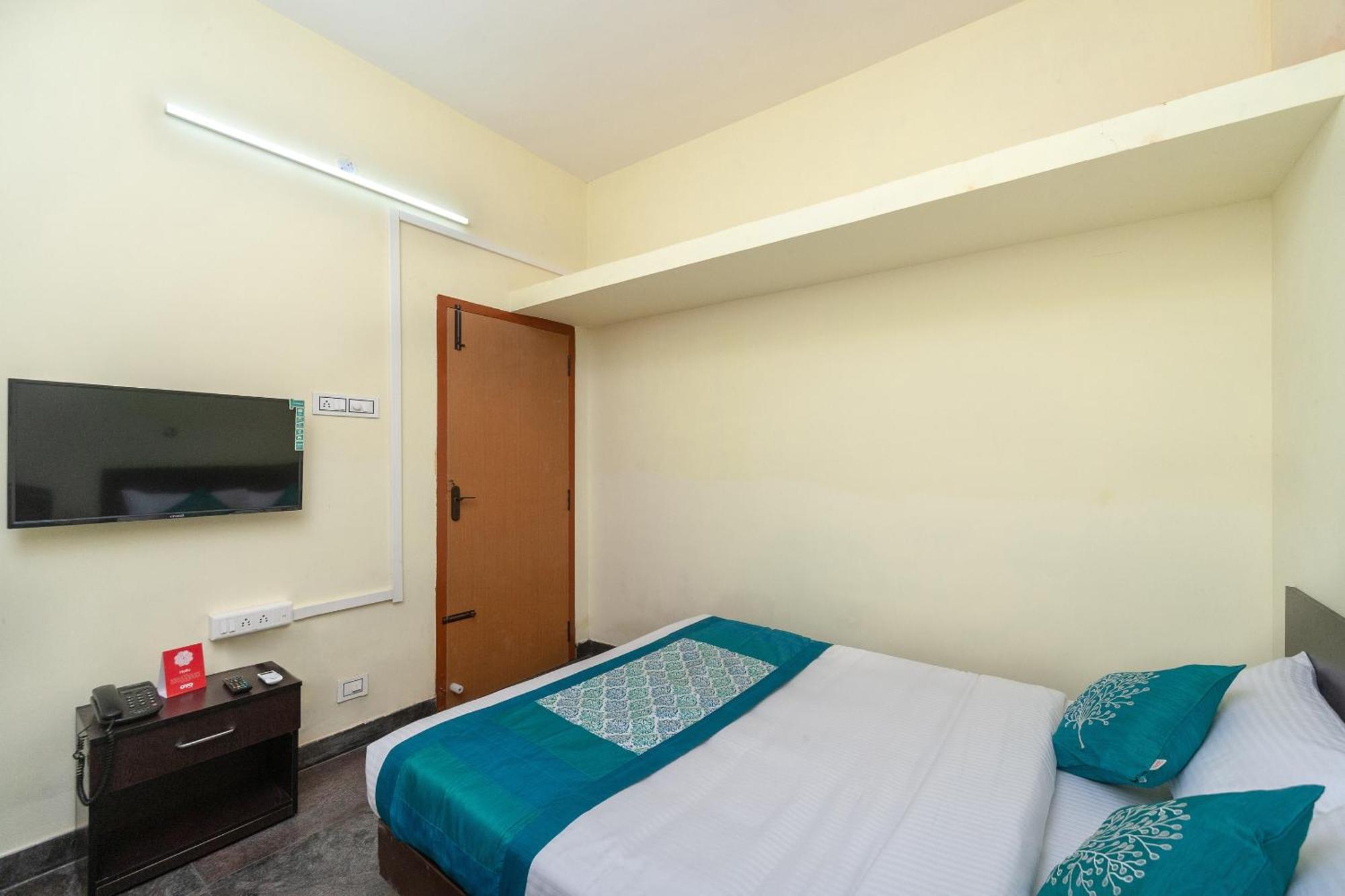 Hotel O Passion Paradise Singānallūr Esterno foto